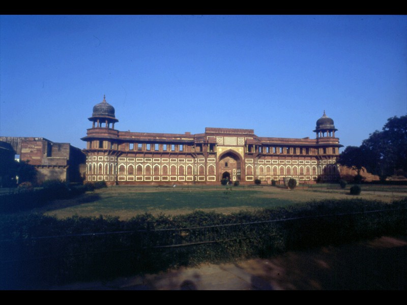 Palazzo di Jahangir all'interno del Forte Rosso