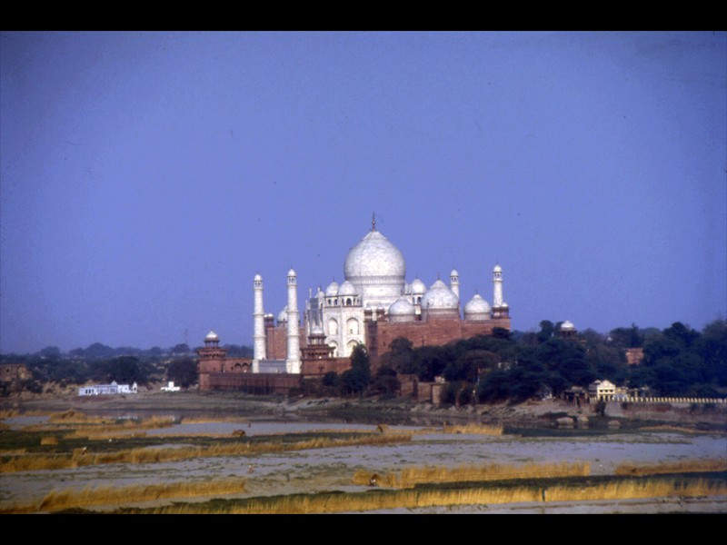 Taj Mahal visto dal palazzo di Khas Mahal