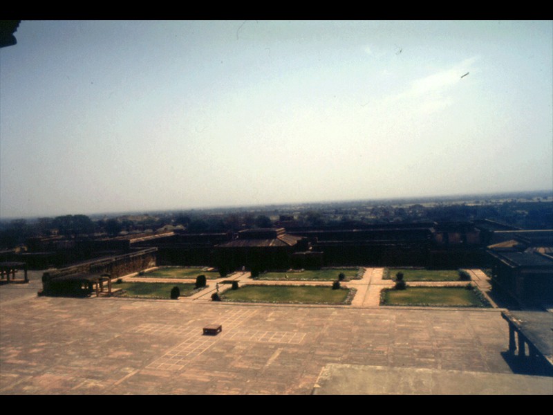 Il cortile visto dall'alto